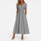 Midikleid mit V Ausschnitt und Taillenfalten