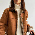 Damen Oversized Kunstschaffell-Jacke mit Sherpa-Futter und Knopfleiste