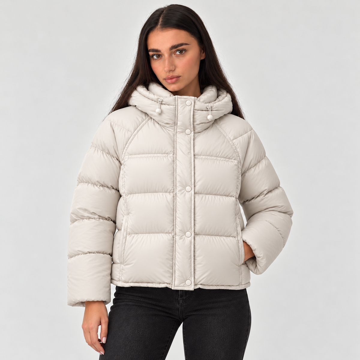 Damen Kurze Pufferjacke mit Kapuze – Steppjacke mit Stehkragen und horizontaler Steppung, Winter