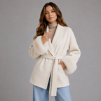 Damen Kurzer Wickelmantel aus Wollmischung – Mantel mit Bindegürtel und Kunstfellmanschetten, Winter