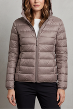 Damen Ultraleichte Steppjacke mit Kapuze – Packbare Übergangsjacke mit Reißverschlusstaschen, Herbst Winter