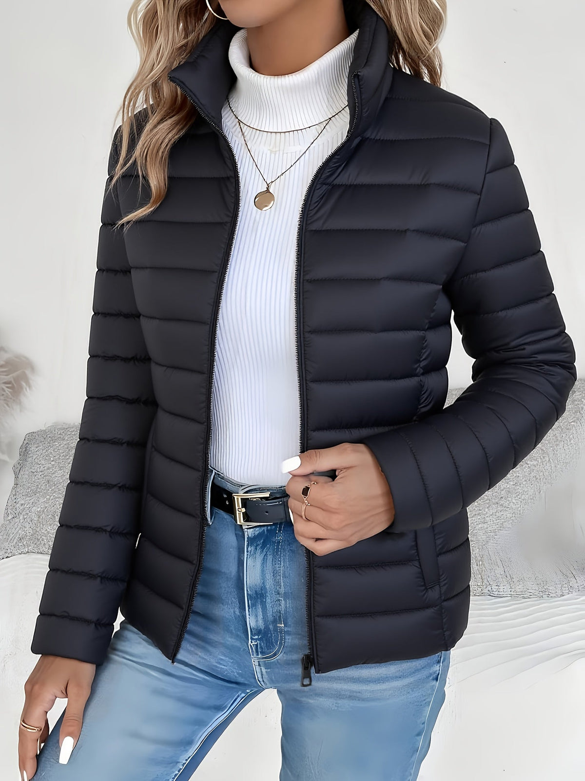 Damen Leichte Steppjacke mit Stehkragen – Taillierte Übergangsjacke mit Reißverschluss, Herbst Winter