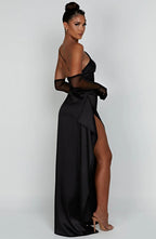 Asymmetrisches Satin-Abendkleid mit hohem Beinschlitz und Falten