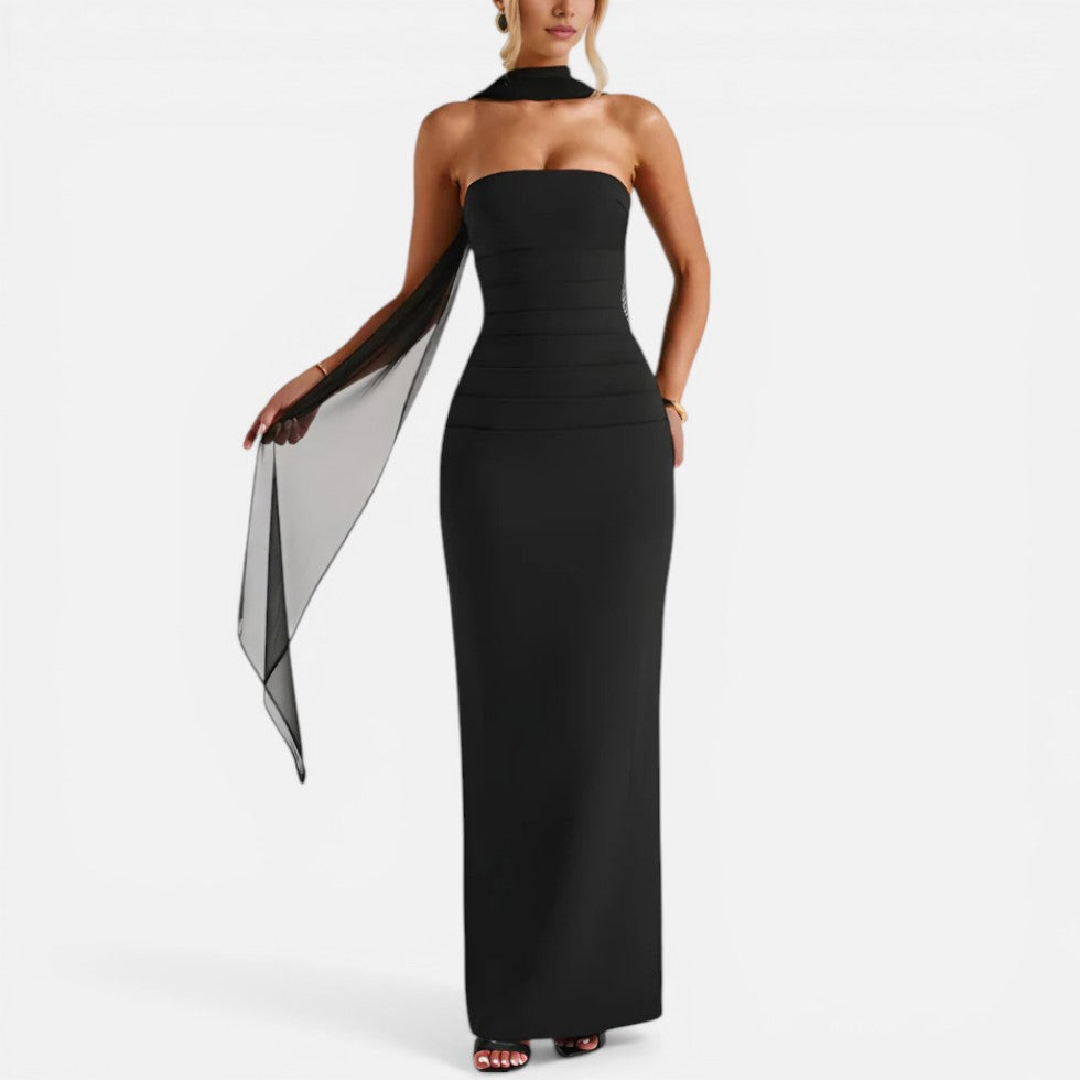 Maxikleid trägerlos und figurbetonter Passform
