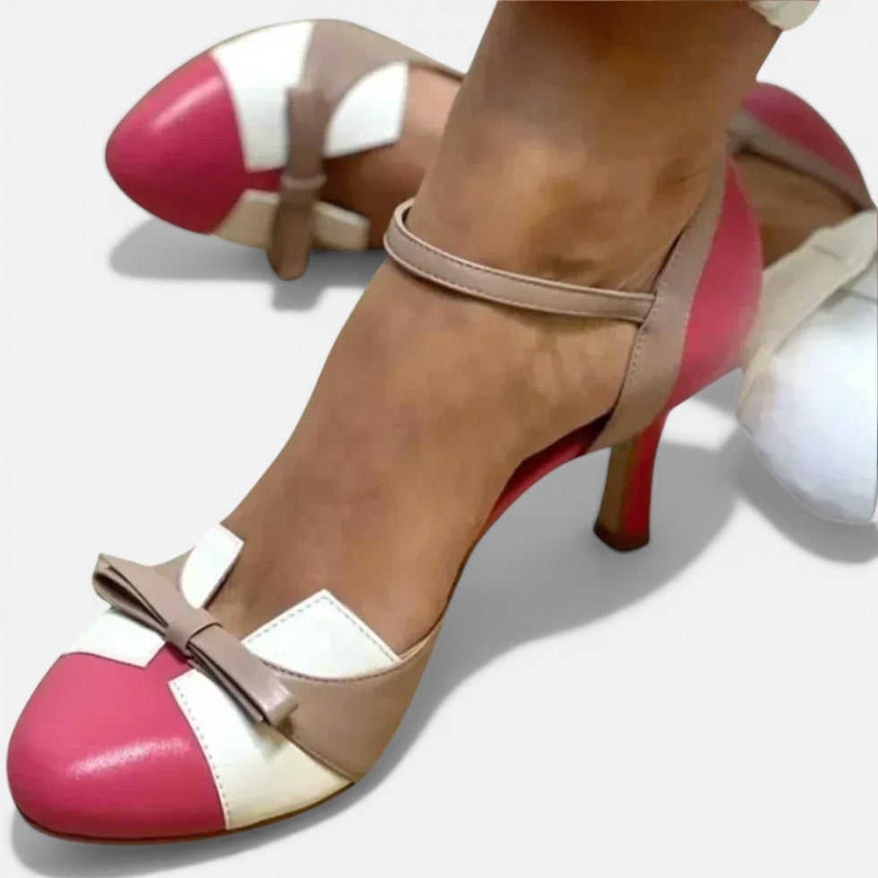 Damen Pumps mit Riemchen und Schleife