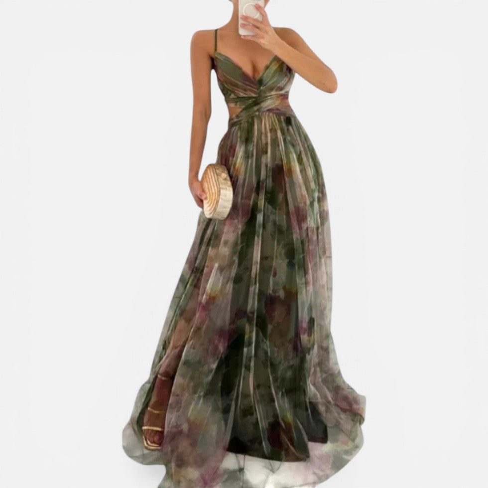 Maxikleid mit Spaghettiträgern und fließendem Schnitt