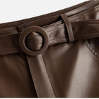 Damen Hose in Lederoptik mit weitem Bein und Gürtel