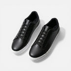 Herren Sneaker mit Schnürung und glatter Oberfläche