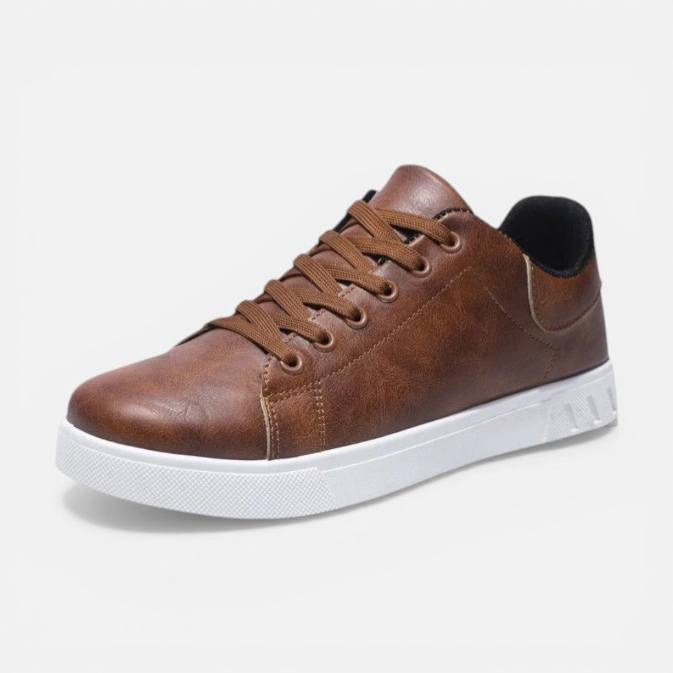 Herren Sneaker mit Schnürung und glatter Oberfläche